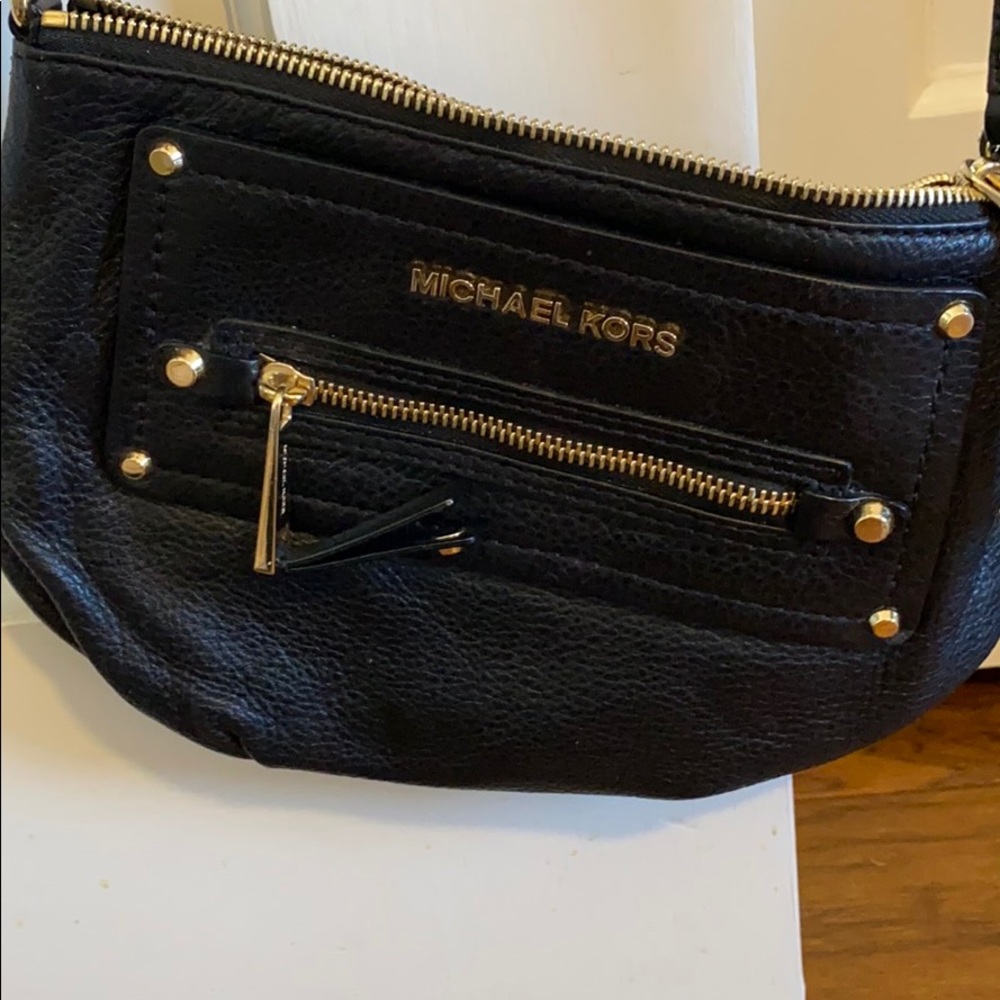 Michael kors crossbody